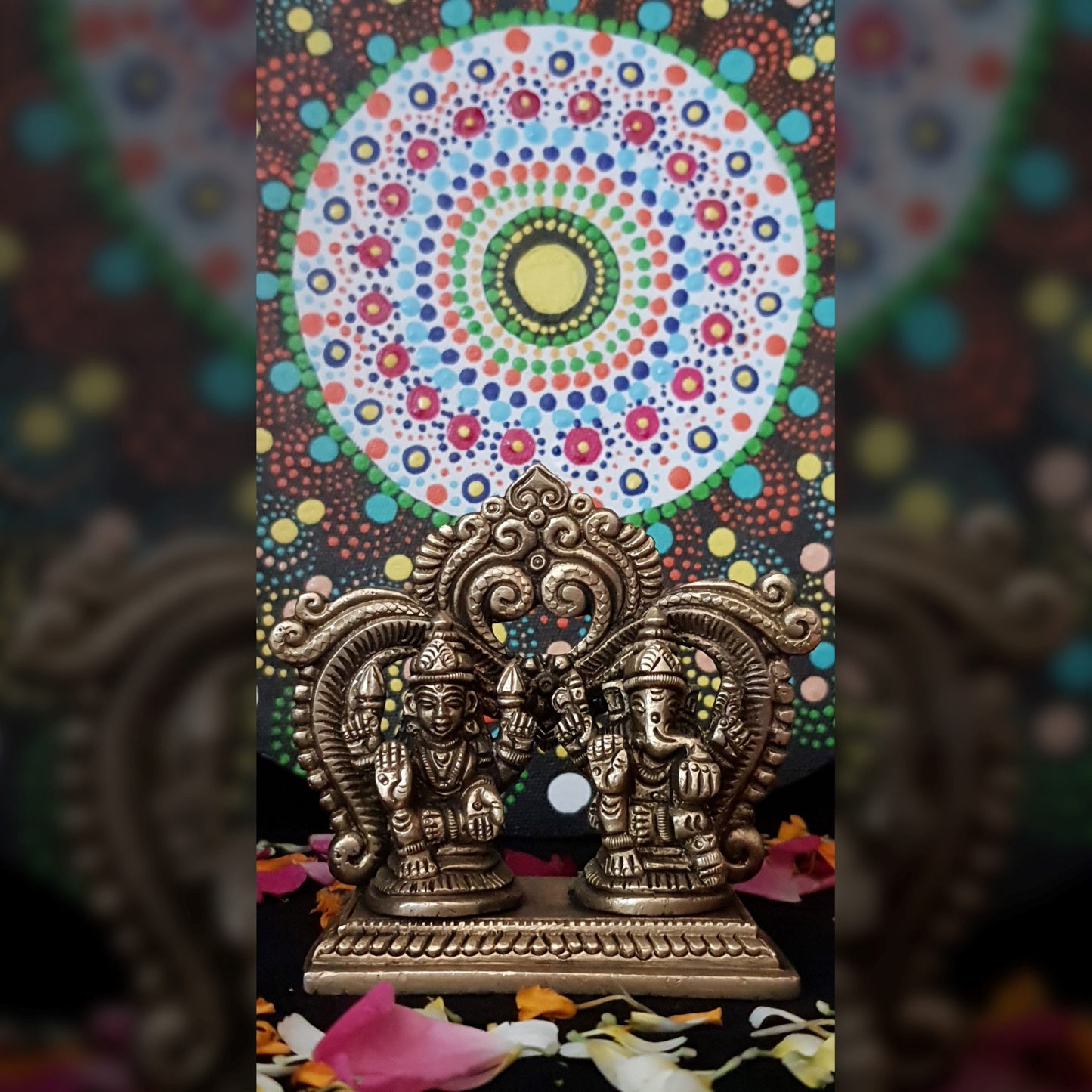 Lakshmi ji and Ganesha ji Statue/Murti