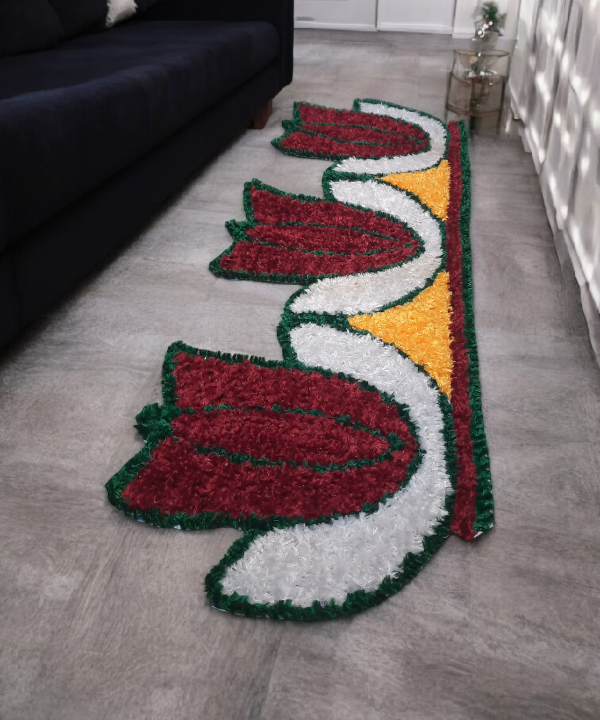 Border 84cm Red Petal Design Woolen Rangoli Mat – Handcrafted Festival Floor Décor for Home and Pooja Room