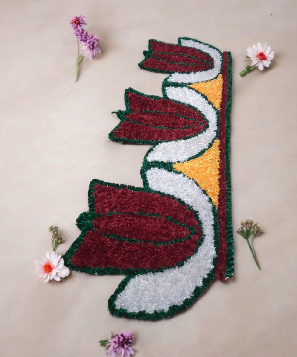 Border 84cm Red Petal Design Woolen Rangoli Mat – Handcrafted Festival Floor Décor for Home and Pooja Room