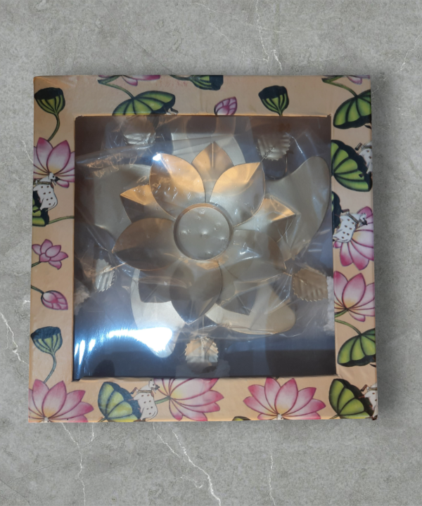Unique Lotus Flower with Leaf Tealight Holder Exquisite Desktop Candle Cup