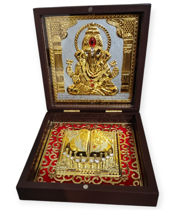 Ganesha/Ganpati ji Charan Paduka in a box