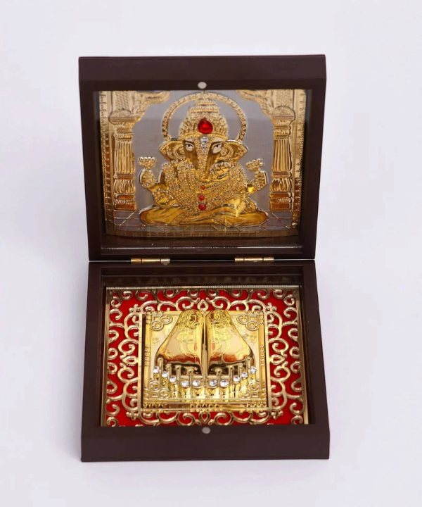 Ganesha/Ganpati ji Charan Paduka in a box