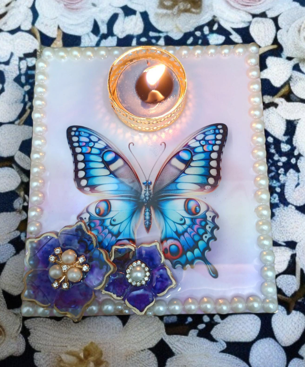 Butterfly Design Decorative Tealight Holder with Pearl Border