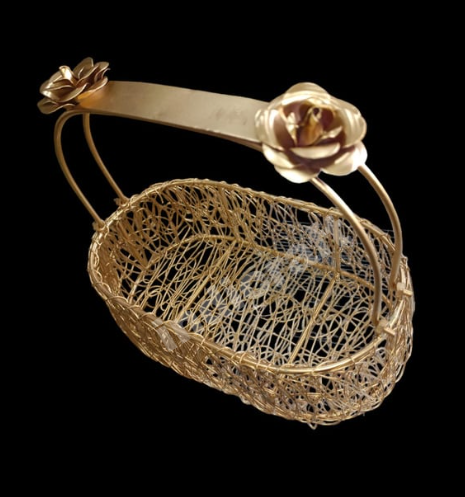 Metal Mesh Oval Shape Gift Basket