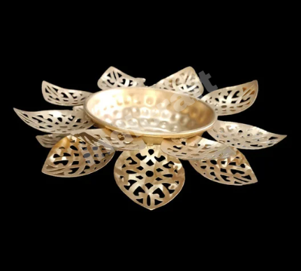 Flower Cut Urli