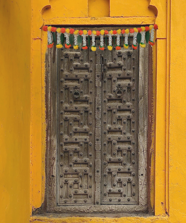 1Pc Artificial Marigold and Jasmine Toran with Mango Leaves, Door Hanging Decoration