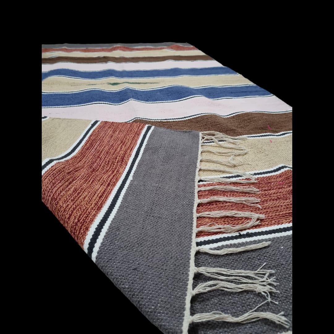 Indian Handwoven Cotton Rug/Dhurrie with Tassels