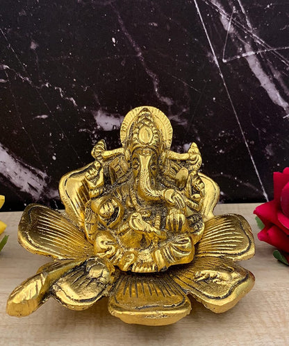 Ganesh Idol on Leaf Lord Ganesha with Diya Metal Hand Craved for Home Decor