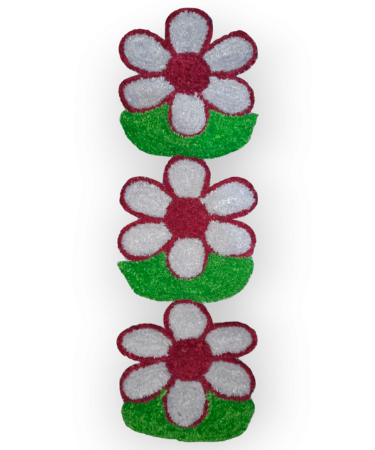 Border 84cm White Flowers with Leaf Woolen Rangoli Mat – Handmade Ethnic Floor Décor for Pooja & Festivals