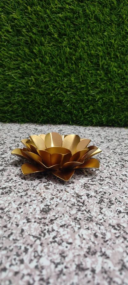 Lotus Golden Tea Light Candle Holder