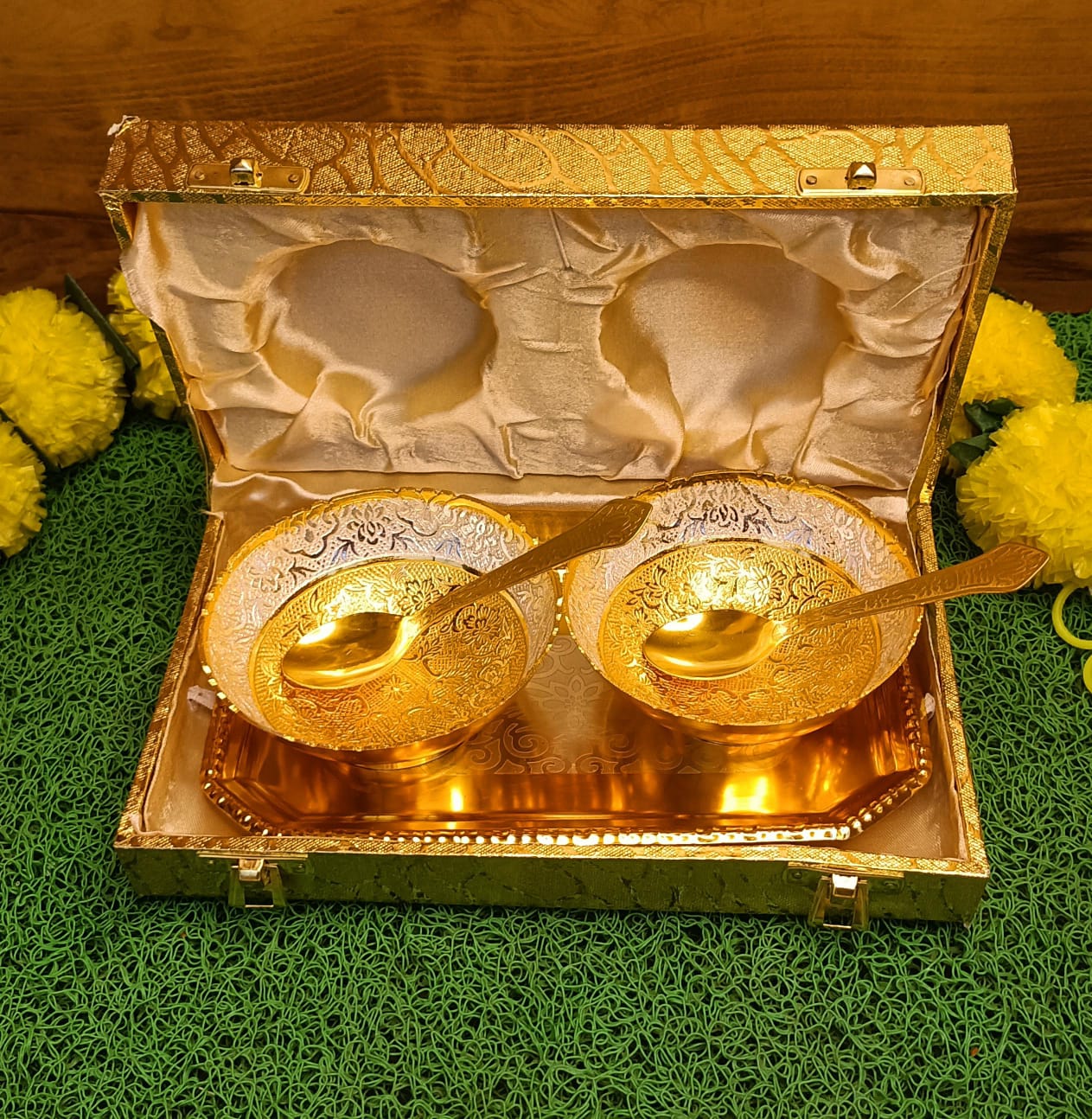 Twin Bowl Set