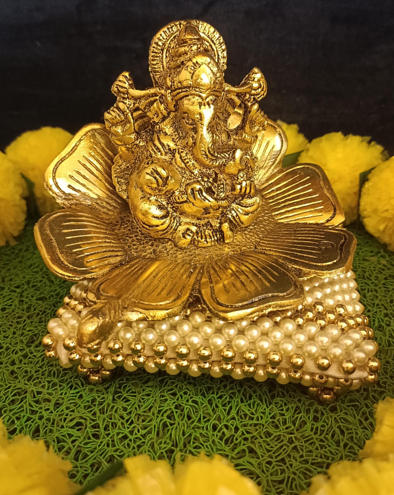 Ganesh Idol on Leaf Lord Ganesha with Diya Metal Hand Craved for Home Decor