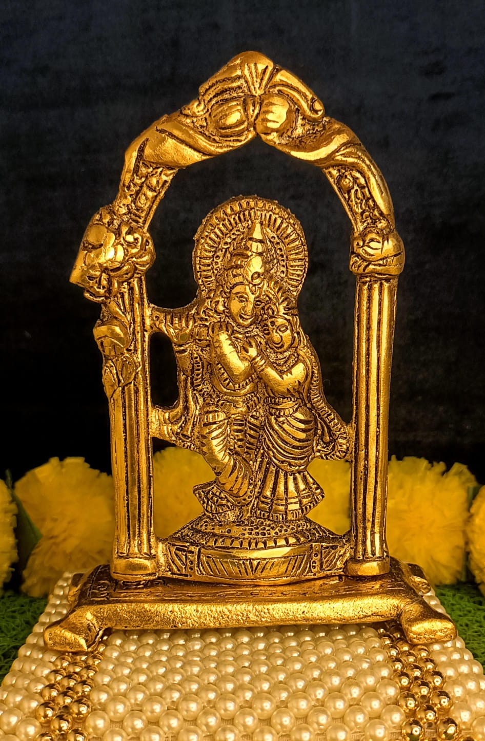 Radha Krishna Statue