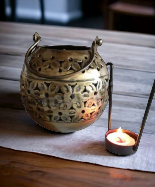 Metal Candle Holder