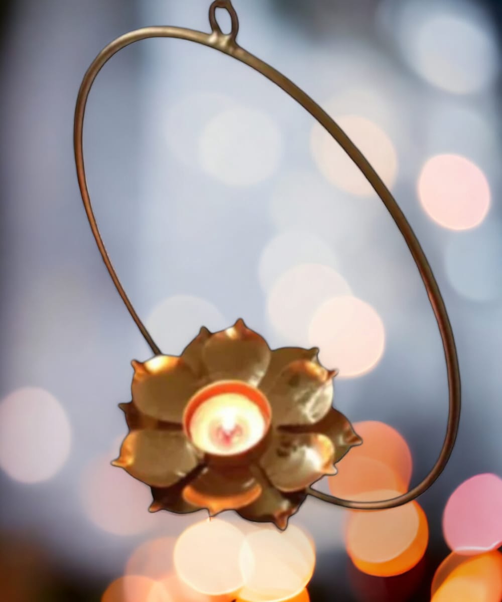 Lotus Shape Hanging Tealight Holder