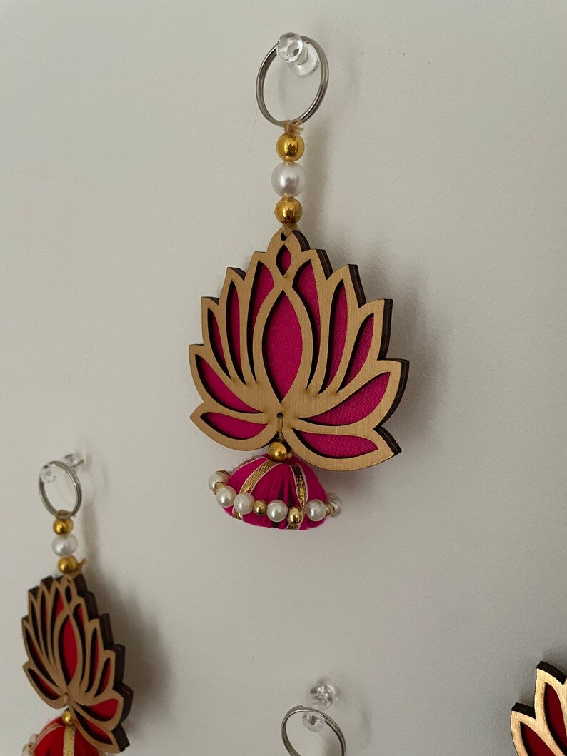 Lotus hanging pair